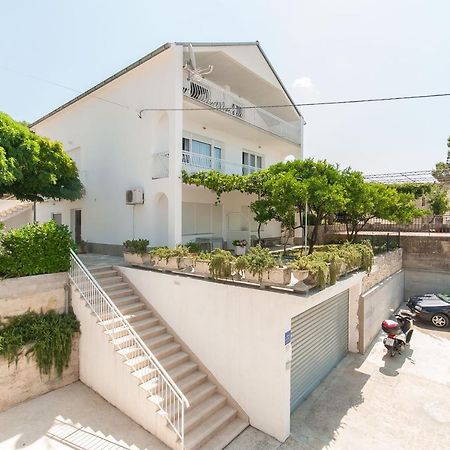 Apartments Ivan Дуче Екстер'єр фото